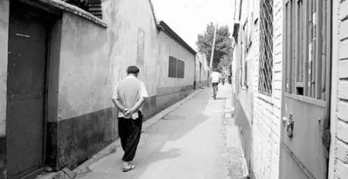 沈阳中街头条胡同鸡架,探寻鸡架美食传奇